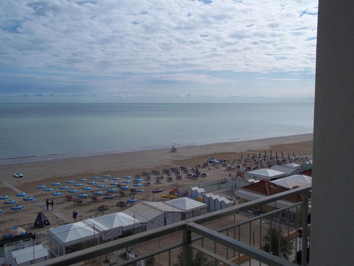 Hotel Italia سينِغاليا المظهر الخارجي الصورة